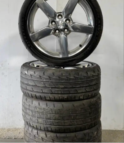 Like new Firestone 245/40R19 firestone 245 40 19 all season tires on Chevy Camaro or Malibu SS 5x120...