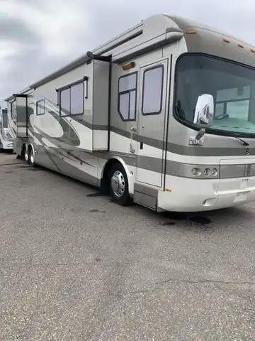 Welcome to Skyline RV Travel Centre! Monaco HR Navigator 45PBQ Pre-def ISX 15 litre Cummins engine A...