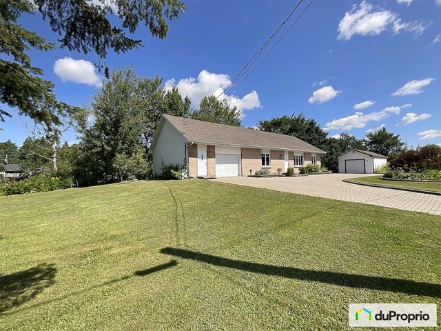 $485,000 - Bungalow for sale in St-Etienne-De-Lauzon — photo 2