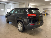 See Dealer Website for Details. Engine: V6 Cylinder Engine (image 6)