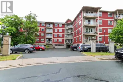 Welcome to Kings Gate – where elegance, comfort, and convenience meet. This absolutely stunning and...