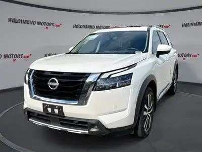 // ACCIDENT FREE!! // Experience family-ready confidence in this used 2024 Nissan Pathfinder Platinu...