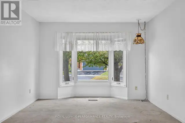 6198 VOYAGEUR DRIVE Ottawa, Ontario in Houses for Sale in Ottawa - Image 7