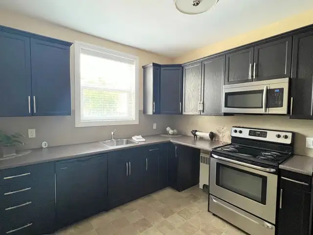 $1299~Renovated 1BDRM w/bonus! in Long Term Rentals in Winnipeg - Image 5