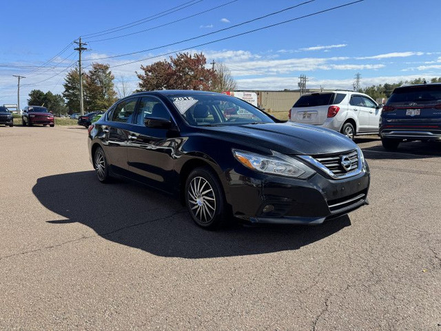 2016 Nissan Altima 2.5 - Bluetooth - $155 B/W in Cars & Trucks in Moncton - Image 3