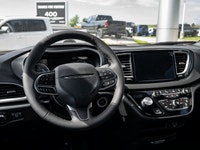 Welcome to 400 Chrysler Dodge Jeep Ram. Powered by a 3.6L Pentastar V-6 engine - Equipped with moder... (image 2)
