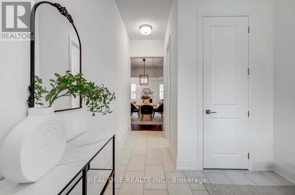 4157 HILLSBOROUGH CRESCENT Oakville (GO Glenorchy), Ontario 3