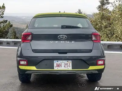 2020 Hyundai Venue Trend w/Urban Pkg/Grey-Lime Interio, View more