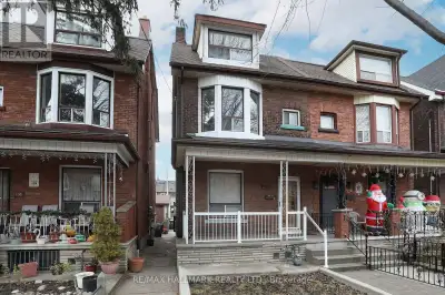 LOWER - 132 GRACE STREET Toronto (Trinity-Bellwoods), Ontario