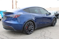 ONE OWNER ACCIDENT FREE Dual Motor AWD ONE OWNER Elevate Your Drive With This 2022 Tesla Model Y Per... (image 6)