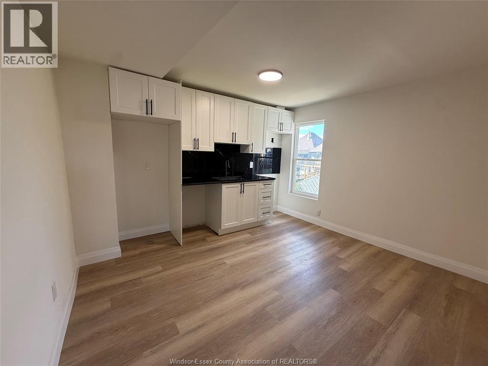643 PIERRE Unit# 2 Windsor, Ontario 3