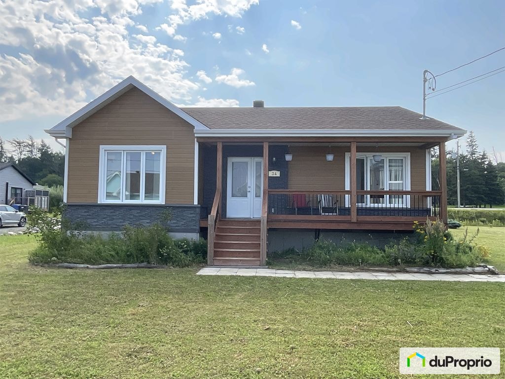 $495,000 - Bungalow for sale in Ste-Luce (Ste-Luce-sur-Mer) — photo 1