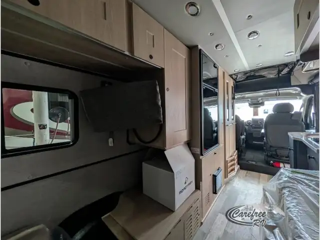 2026 Roadtrek Roadtrek PLAY PLUS SLUMBER in RVs & Motorhomes in Edmonton - Image 11