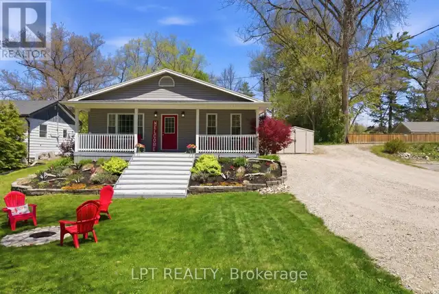 7652 RIVERSIDE DRIVE Lambton Shores (Port Franks), Ontario in Houses for Sale in Grand Bend - Image 37