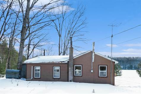 Homes for Sale in Burnstown, Ontario $399,900 dans Maisons à vendre  à Renfrew - Image 2