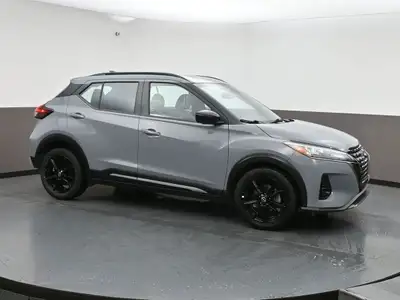 Efficient 1.6L engine with Xtronic CVTÂ® delivers excellent fuel economy for city and highway drivin...