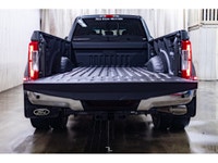 **ONE OWNER - ACCIDENT FREE** 68,947 KM This 2019 Ford F-450 4x4 Crew Cab XLT FX4 Dually is powered... (image 9)