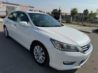 2013 Honda Accord EX-L | Mileage: 236,587 km ABS Brakes, Alloy Wheels, Heated Seats, Power Sunroof,... (image 2)
