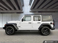 This Jeep Wrangler boasts a Regular Unleaded V-6 3.6 L/220 engine powering this Automatic transmissi... (image 3)
