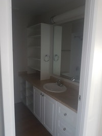 SPACIOUS JR. 1 BEDROOM APARTMENT FOR RENT IN WHITBY! SELECT APARTMENTS FULLY REVITALIZED WITH PREMIU... (image 2)