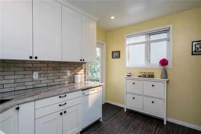 21 Crystal Avenue Winnipeg, Manitoba in Houses for Sale in Winnipeg - Image 9