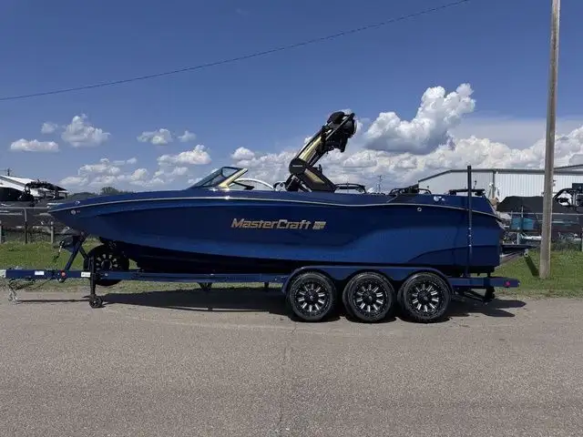 2025 Mastercraft XT24 in Powerboats & Motorboats in St. Albert - Image 2