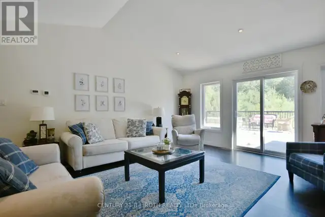 5 GERUS ROAD Tiny, Ontario in Houses for Sale in Barrie - Image 7