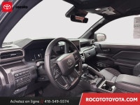 ... Engine: Moteur à 4 cylindres L/100Km City: 12.4 L/100Km Hwy: 9.6 (image 8)