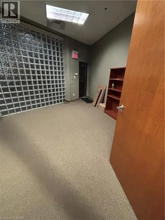 250 WYECROFT Road Unit# 9 Oakville, Ontario in Commercial & Office Space for Rent in Oakville / Halton Region - Image 19
