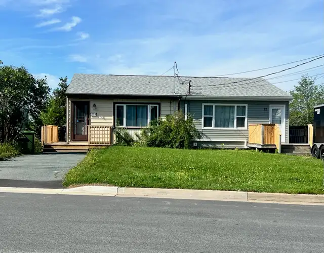 4 BED 1.5 BATH DARTMOUTH FAMILY DUPLEX AVAILABLE NOV 1ST