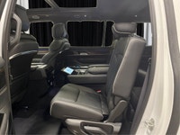 PREMIUM GROUP II, 22 SATIN-CARBON ALUMINUM WHEELS, PALERMO LEATHER-FACED BUCKET SEATS, FRONT PASSENG... (image 9)