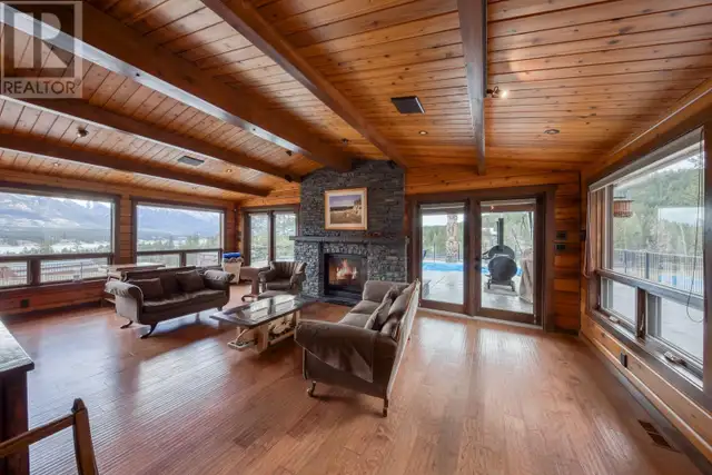2175 WESTSIDE Road Invermere, British Columbia in Houses for Sale in Revelstoke - Image 31