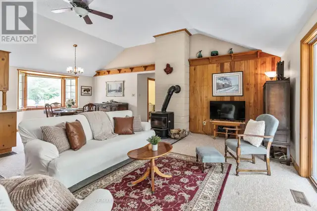 1230 NORTH SHORE ROAD Algonquin Highlands (Stanhope), Ontario in Houses for Sale in Muskoka - Image 14