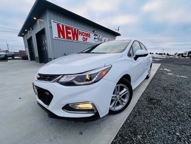 2018 CHEVROLET CRUZE LT RS * LOW KMS * FINANCING AVAILABLE in Cars & Trucks in Sudbury