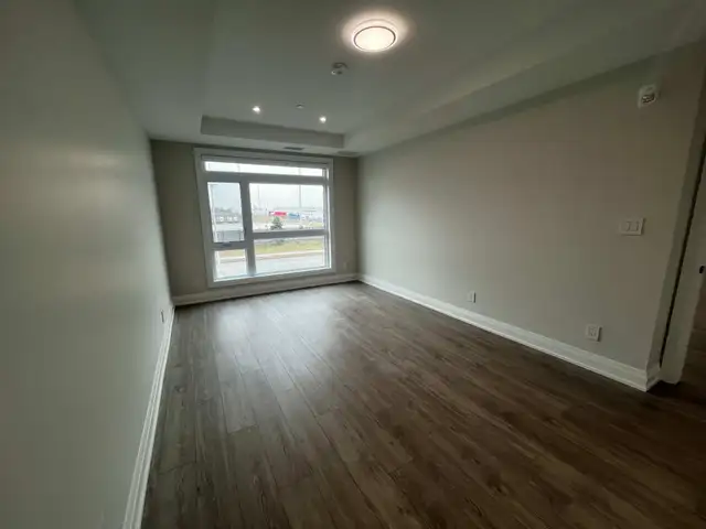 Venetian Harbours for lease ~ Executive Point Edward Living! in Long Term Rentals in Sarnia - Image 10
