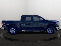 This Ram 1500 boasts a EZL 5.7L HEMI(R) VVT V8 w/ MDS & eTorque engine powering this Automatic trans... (image 5)