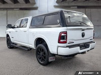 Equipped for serious towing and supreme comfort, this 2020 Ram 3500 Crew Cab Laramie in stunning Pea... (image 4)