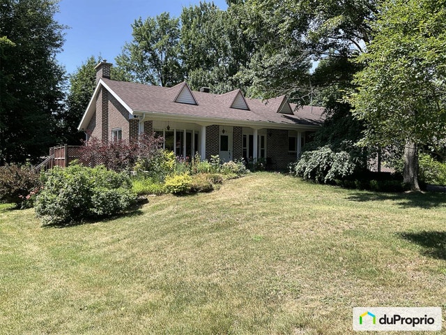 $439,900 - Bungalow for sale in Granby — photo 2