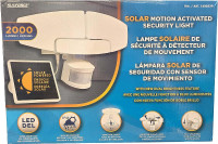 Sunforce 2000 Lumen LED Motion Solar Security Light Brand New