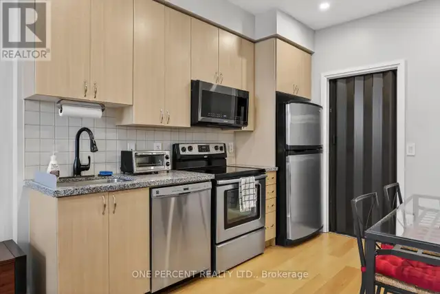 PH11 - 55 DE BOERS DRIVE Toronto (York University Heights), Onta in Condos for Sale in City of Toronto - Image 7