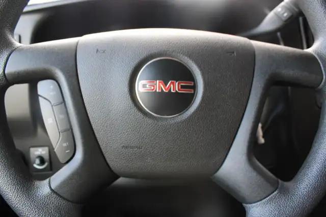 2023 GMC Savana Cargo Base in Cars & Trucks in Comox / Courtenay / Cumberland - Image 20