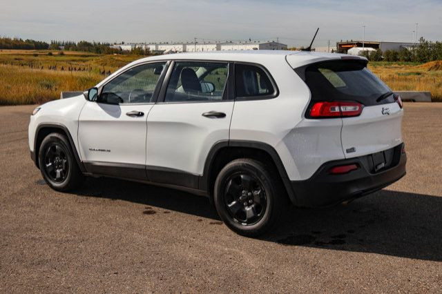 2018 Jeep Cherokee SPORT EDITION AUTOMATIC LOW KMS in Cars & Trucks in Strathcona County - Image 2