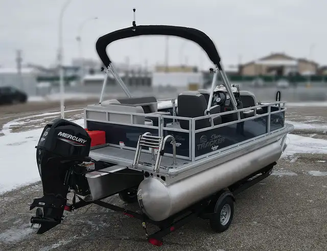 2026 Sun Tracker Bass Buggy 16 XL Select Pontoon boat in Powerboats & Motorboats in Prince Albert - Image 8