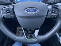 **WE WILL BEAT ANY DEALER IN THE CITY** Star White Metallic Tri-Coat 2024 Ford Escape Platinum AWD 8... (image 8)