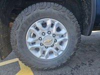 For a quick response please text 403-820-9940. AMVIC licensed business The 2021 Chevrolet Silverado... (image 8)
