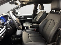 Caprice Leatherette Bucket Seats, Remote Start System, Heated Front Seats, Heated Steering Wheel, 10... (image 9)