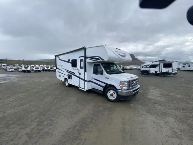 2024 Coachmen RV Freelander 23FS in RVs & Motorhomes in Kamloops - Image 2
