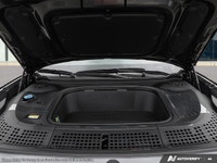 This Hyundai IONIQ 9 has a dependable Electric engine powering this Automatic transmission. *Get You... (image 5)