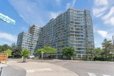Price: $599,000/ $2,272/mo Welcome to this stunning, recently renovated 2-bedroom + den executive su...