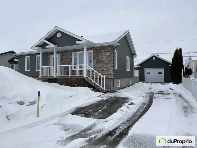 $450,000 - Bungalow for sale in Alma — photo 1